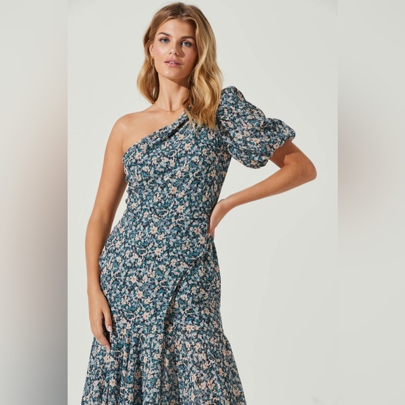 ASTR THE LABEL - SANTORINI FLORAL ONE SHOULDER MIDI DRESS - Picture 5 of 9